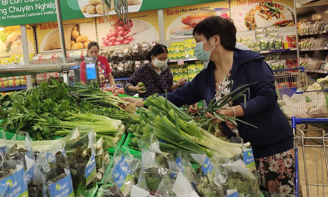 Food, power price hikes drive Vietnam’s Jan-May CPI up 3.55 percent
